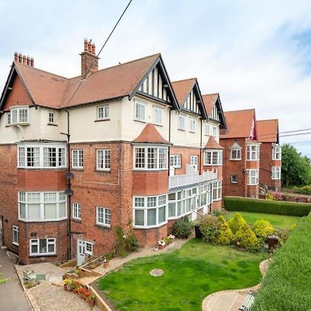 The Hideaway Luxury 5* 2 Bed Garden Apartment Scarborough Exterior photo